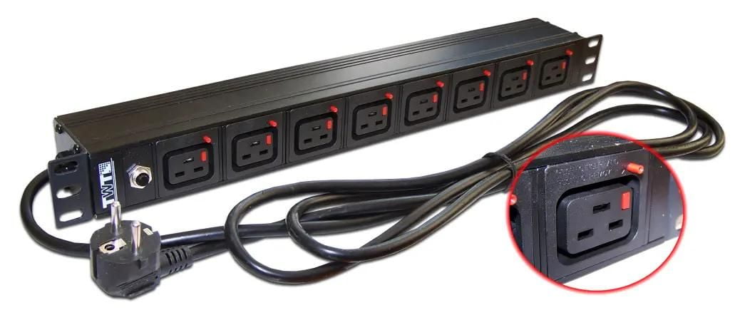Блок розеток 19" 8 шт. C19 с фиксатором вилки, 16A 250V, шнур питания 3.0 м